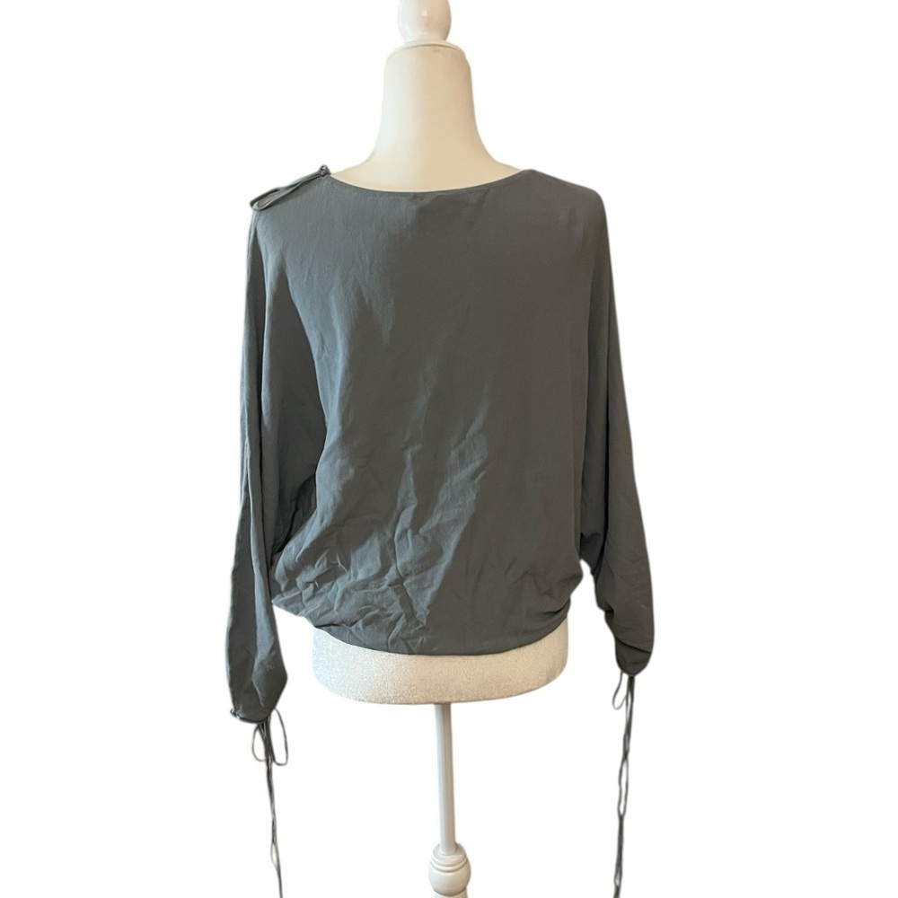 Zara Knit Grey/ Blue Oversized Tie Cinched Top Size Medium.